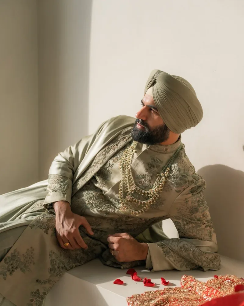 Maharaja Pagdi & Swords