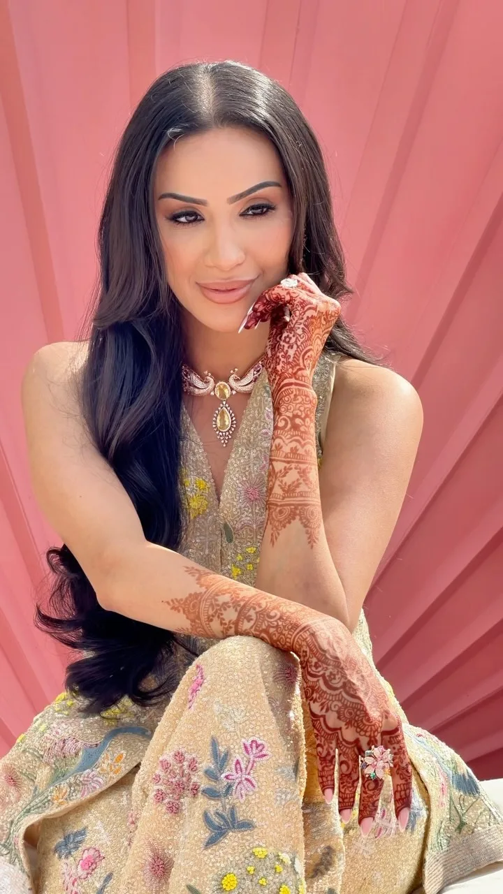 Munira's Mehndi