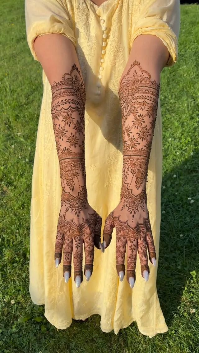 Mehndi Glow by Shen